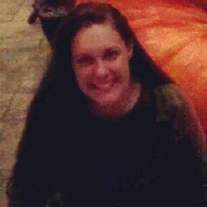 Meet your Posher, Alaina